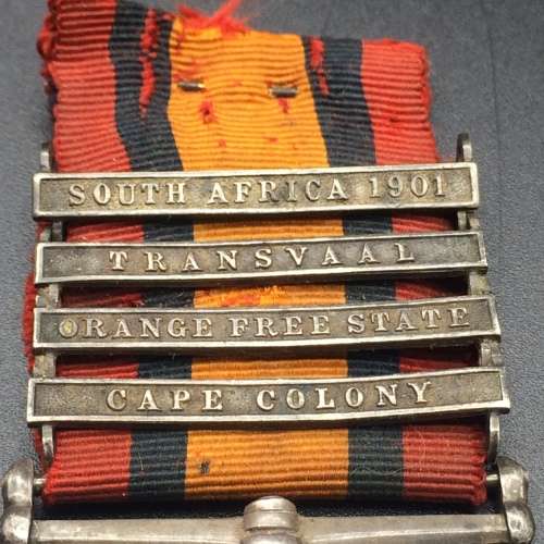 Boer War - Q.S.A. Medal (CC, OFS, TVL, SA01) `Pte. W.T. SHACKLEFORD - VL. CO. Oxfd LI. `