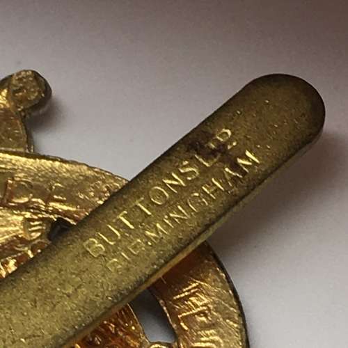 British - `Royal Army Pay Corps` Cap Badge (Buttons Ltd)