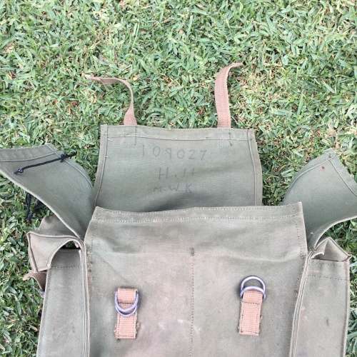 Scarce `US Marine Corps` Field/Backpack with Metal Frame (WW1/Korean War)