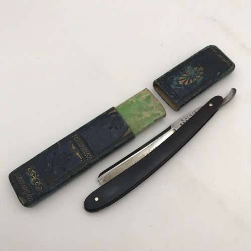 Vintage `Straight Cut-Throat` Razor (Greenock)