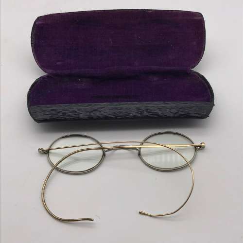 Antique `Saddle Bridge` Spectacles (Cased)