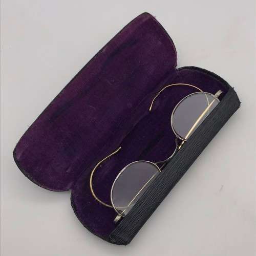 Antique `Saddle Bridge` Spectacles (Cased)