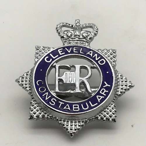 British - `Cleveland Constabulary` Senior Officer`s Cap Badge