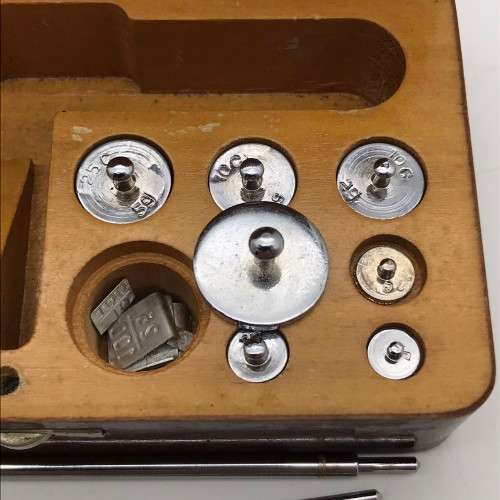Vintage `Apothecary/Jewellery` Travelling Scale (Boxed)