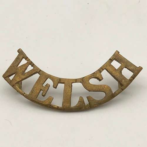 British - WW1 `Welsh Regiment` Shoulder Title (WELSH)