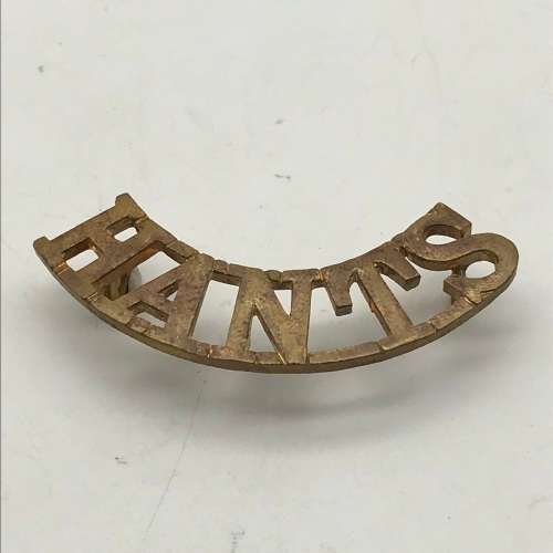 British - Early `HANTS` Hampshire Regiment Shoulder Title