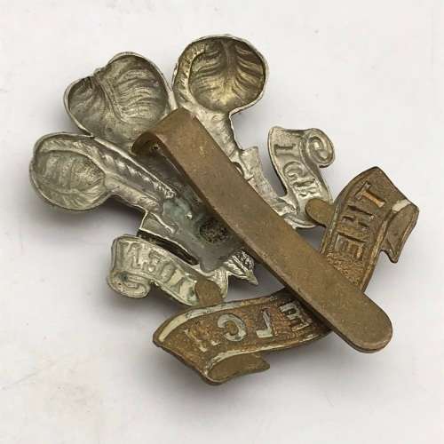 British - Early `Welch Regiment` Cap Badge