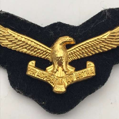 South Africa - `S.A. Air Force` Cap Badge