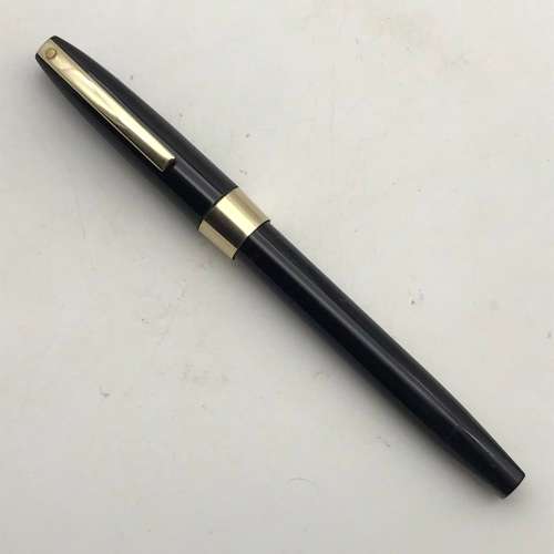 Vintage `Sheaffer` Fountain Pen (14ct Nib & Boxed)