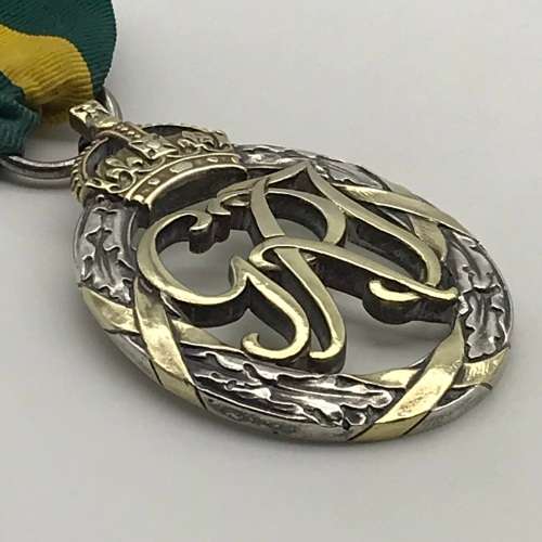 Union of South Africa - Silver `Efficiency Decoration` (CAPT. J. Van Wyk)