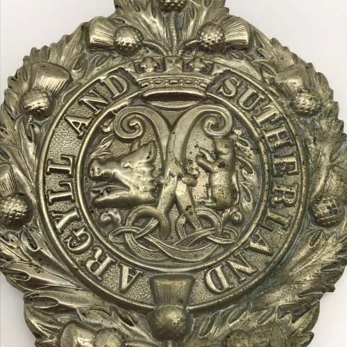 British - `Argyll & Sutherland Highlanders` Cap Badge (Un-voided)