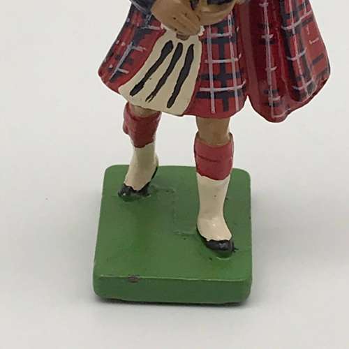 Collectable `Scottish Piper` Lead Toy Soldier (W. Britain)