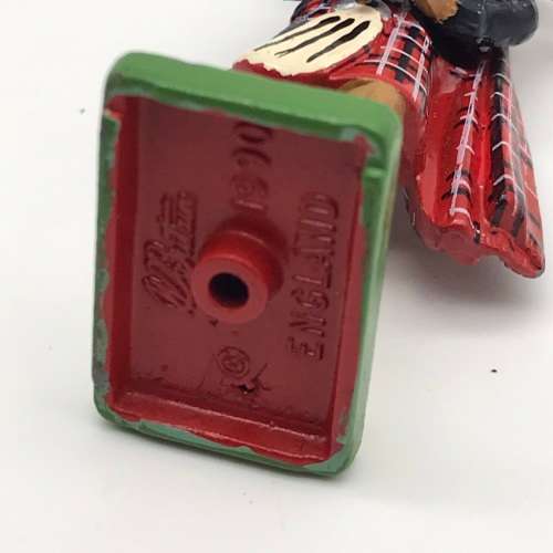 Collectable `Scottish Piper` Lead Toy Soldier (W. Britain)