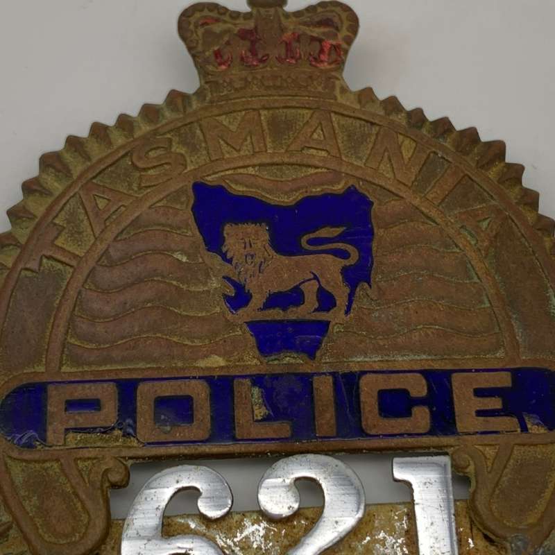 V/Rare `Tasmania Police` Breast Badge (Numbered)