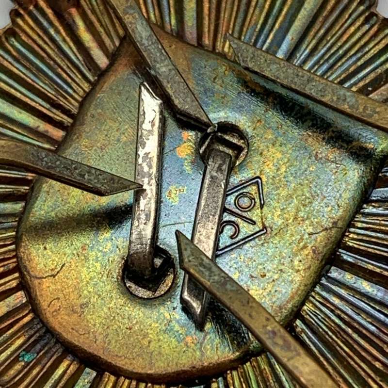 German `Nordrhein Westfalen` Police Cap Badge