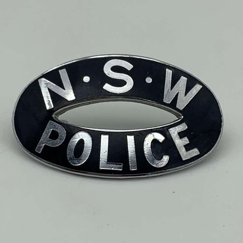 Obsolete Australian `N.S.W. Police` Shoulder Title