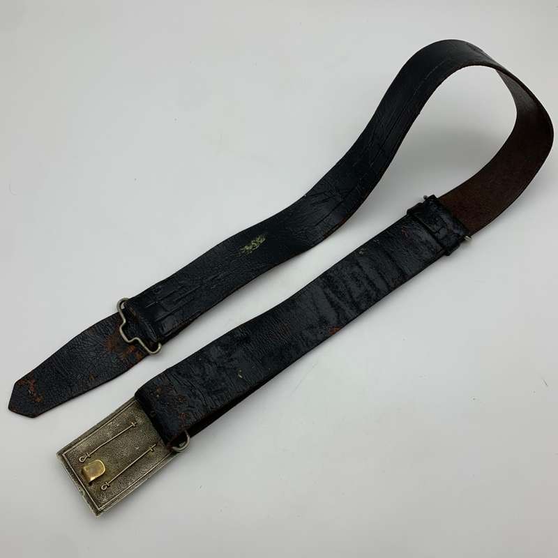 WW1/2 - British Army Officers Leather Belt with Buckle