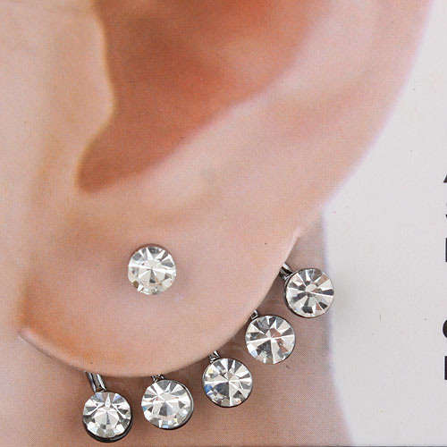 IMITATION DIAMONDS SINGLE EAR CUFF