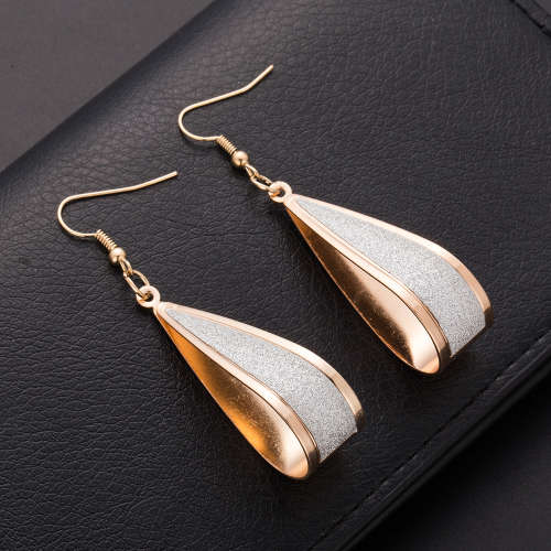 GOLD SCRUB HOOP EARRINGS
