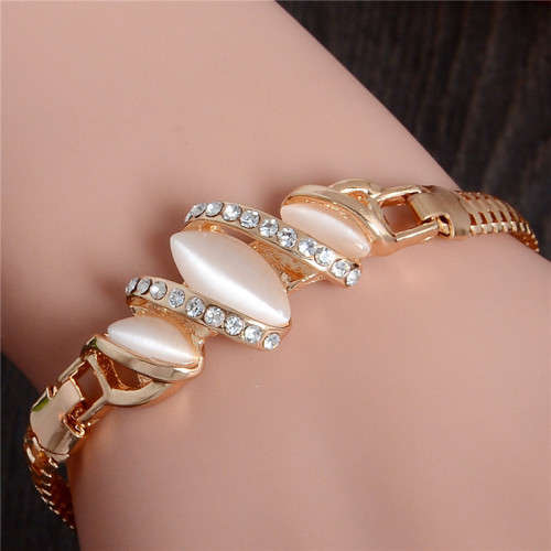 PRETTY BRACELET WITH AUSTRIAN CRYSTAL