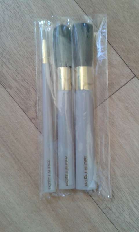 ESTEE LAUDER MAKEUP BRUSH SET - NEW!!
