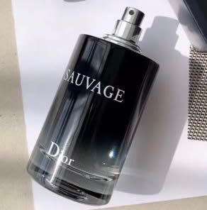 Dior Savauge EDT 100ml - Damaged box and no cap - New!! (*Paralled Import)