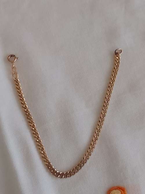 Black Friday Sale!!9ct Yellow Gold Triple Curb Link Bracelet (5.4g)