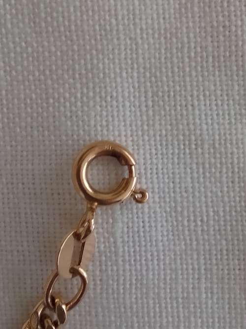 Black Friday Sale!!9ct Yellow Gold Triple Curb Link Bracelet (5.4g)