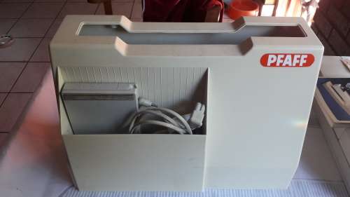 PFAFF SEWING MACHINE creative 1473
