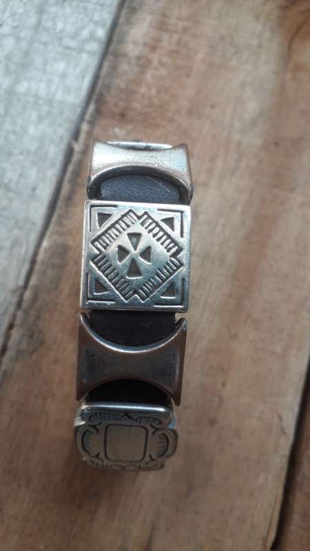 CELTIC LEATHER AND SILVER TYPE BRACELET, ''FREE COURIER'''