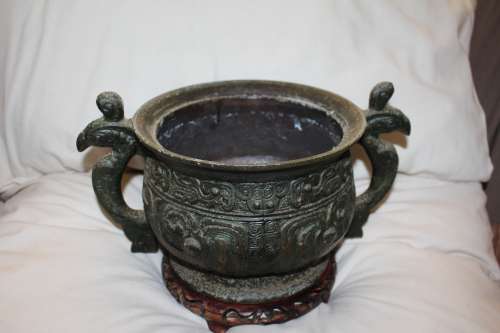 Antique Chinese D'ing Bronze