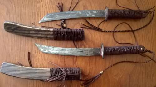 Matched pair of Oak Sheethed Hand Forged and Acid etched Tanto's (each 40cm long)