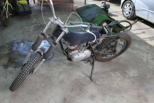 Vintage 1968 Triumph Tiger Cub modified for trials. (Motors runs but needs new fuel line and seat)
