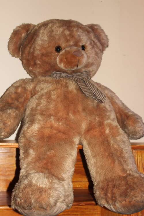1.1metre Tall Giant Teddy Bear In excellent condition