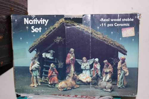 Amazing complete Boxed Ceramic hand painted Nativity Set with Genuine Wooden Stable Circa 1990's