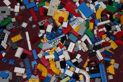 Awesome lot of hundreds of Pieces of original LEGO and LEGO Duplo