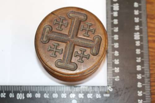 ANTIQUE HEBREW OLIVE WOOD PILGRIMAGE KEEPSAKE BOX CIRCA 1910