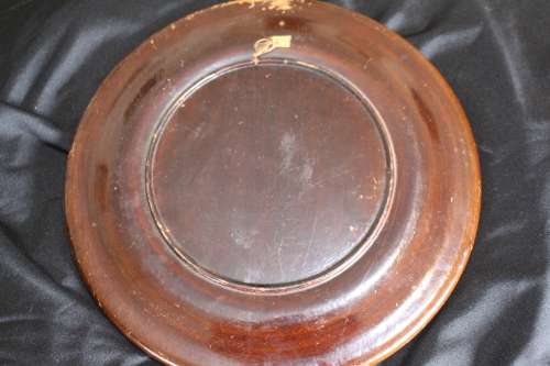1970S EGYPTIAN OLIVE WOOD PLATE WITH INTRICATE INLAYS OF MOTHER OF PEARL IVORY AND VARIOUS METALS