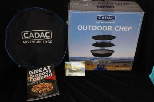 ORIGINAL CADAC OUTDOOR CHEF WITH CARRY CASE AND ORIGINAL BOX IN EXCELLENT CONDITION