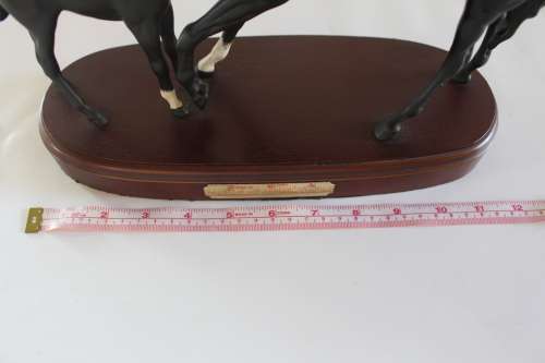 STUNNING LARGE ORIGINAL ROYAL DOULTON BLACK BEAUTY AND FOAL IN MINT CONDITION
