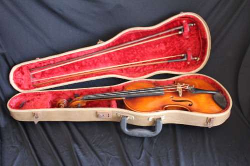 1954 VIOLIN FOR JJ VAN GEEST IN BEAUTIFUL CONDITION WITH ORIGINAL CASE AND TWO BOWS