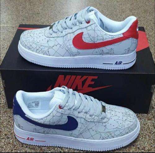 NIKE Air Force 1 React