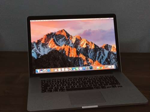 Macbook Pro 15" I7 mid 2015