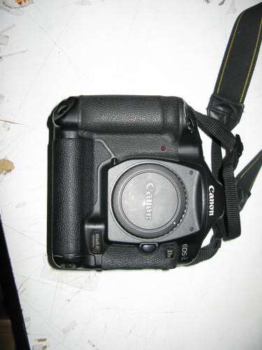 Canon EOS 1Ds MARK ii (Body only) - Crazy Auction - No Reserve - in stock -
