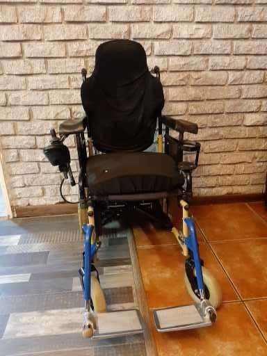JAY 3 Electric Wheelchair with two batteries!
