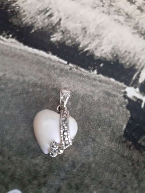 WOW!!!  Look at this stunning pendant!!!