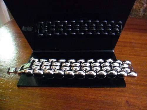 Stunning Ladies Bracelet!!
