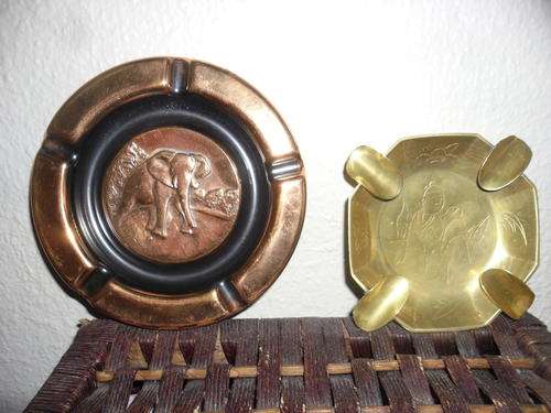2 Very nice ashtrays, 1 Brass & 1 Copper!