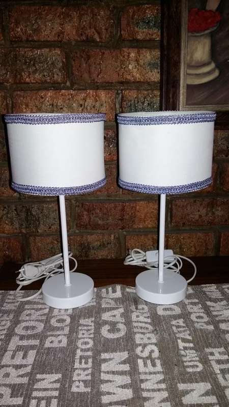 2 Bedside Lamps!