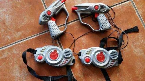 Vintage Set of Boys Guns!!